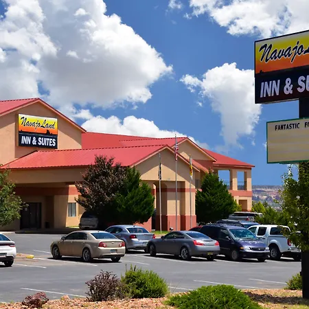 Navajoland Inn
